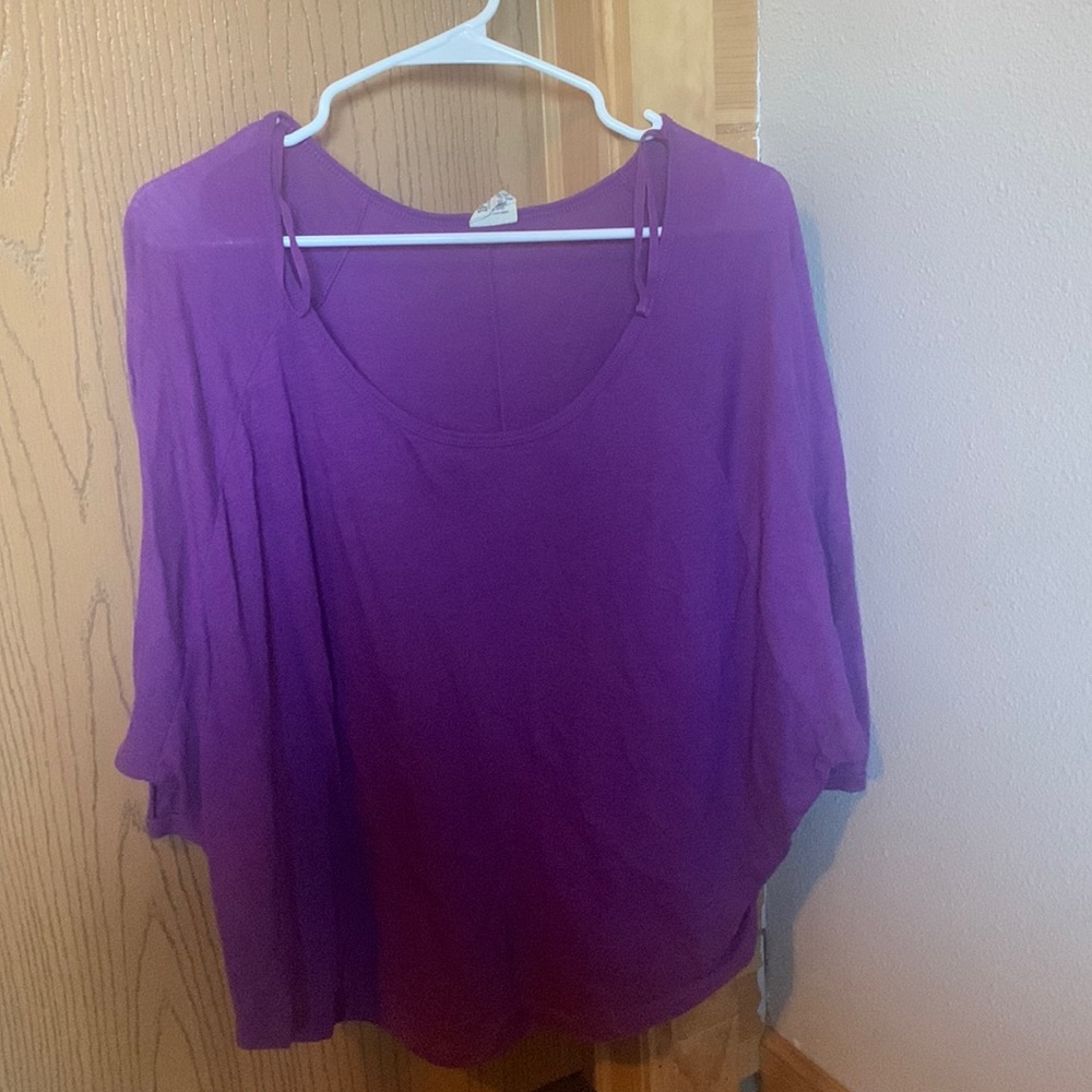 Size XS but runs big vicotria secret pink